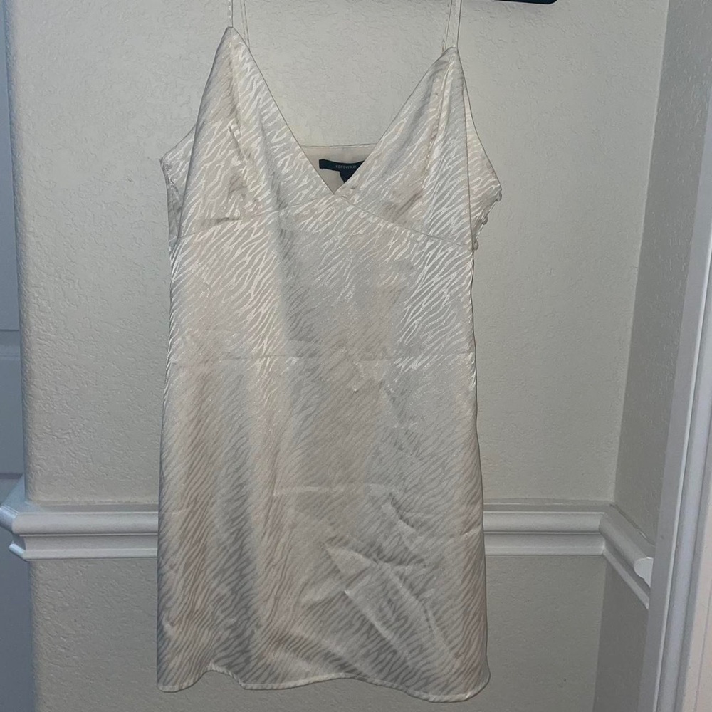 Forever 21 woven mini dress with reflective zebra design 🦓